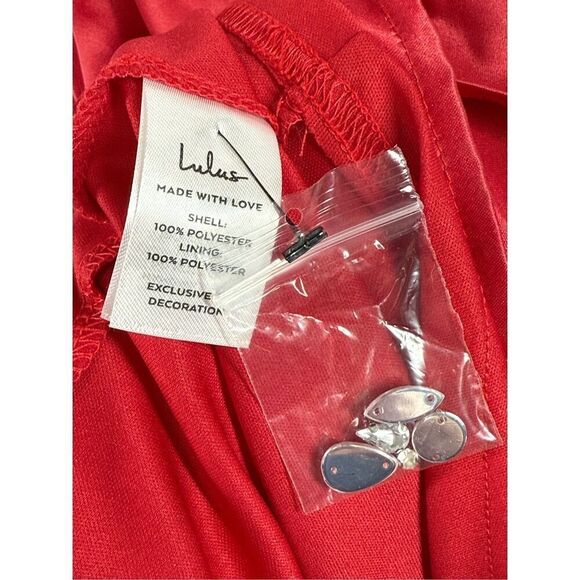 Lulu’s Maxi Red Satin Formal Dress Size Medium NWT - Picture 12 of 12